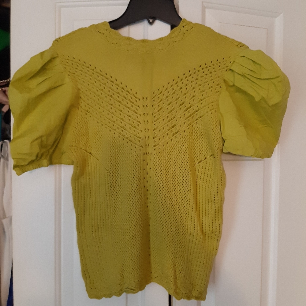Green puff sleeve tie back sweater. - Picture 4 of 6